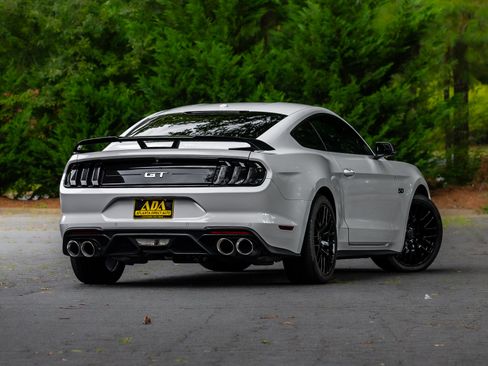Used 2020 Ford Mustang GT Premium RWD image 4