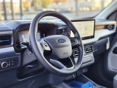 New 2025 Ford Maverick XLT w/ XLT Luxury Package image 19