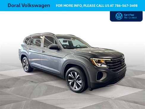 Certified 2024 Volkswagen Atlas SE image 2
