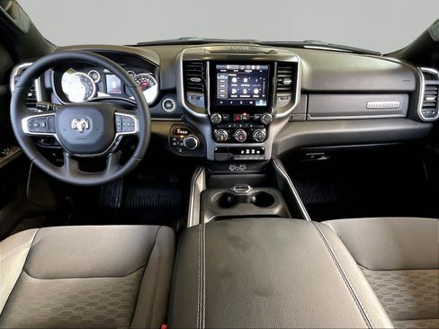 Used 2025 RAM 1500 Big Horn AWD/4WD image 8