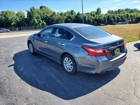 Used 2017 Nissan Altima 2.5 S w/ Power Driver Seat Package FWD image 7