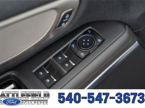 New 2025 Ford Expedition Active image 49