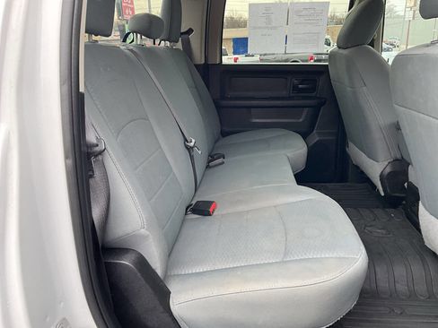 Used 2018 RAM 2500 Tradesman w/ Chrome Appearance Group image 30