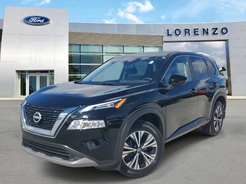 Used 2022 Nissan Rogue SV FWD image 1