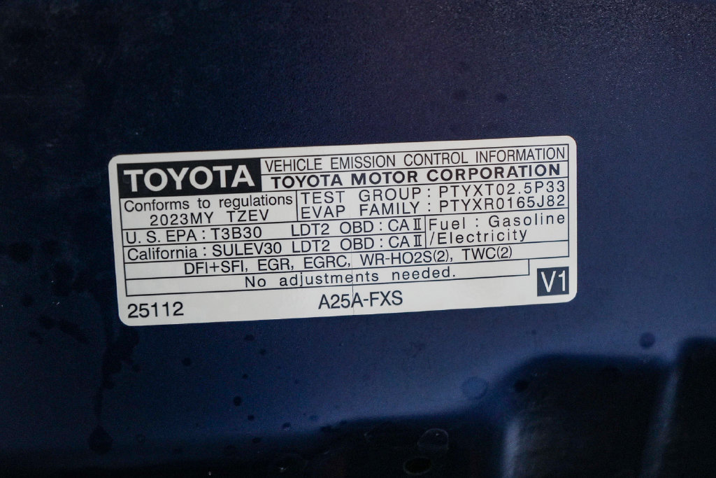 Used 2023 Toyota RAV4 SE w/ Weather & Moonroof Package AWD/4WD image 27