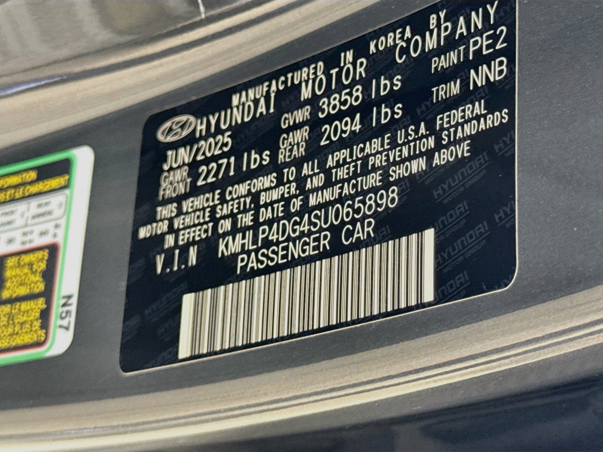 Used 2025 Hyundai Elantra Limited FWD image 34