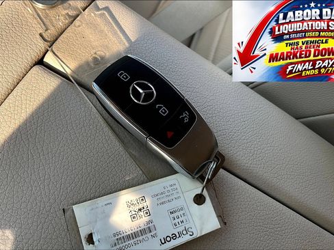 Used 2021 Mercedes-Benz GLE 350 w/ Premium Package image 32