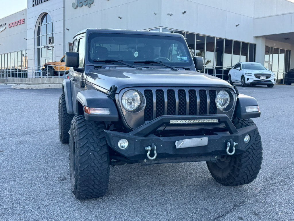 Used 2022 Jeep Wrangler Sport AWD/4WD image 3