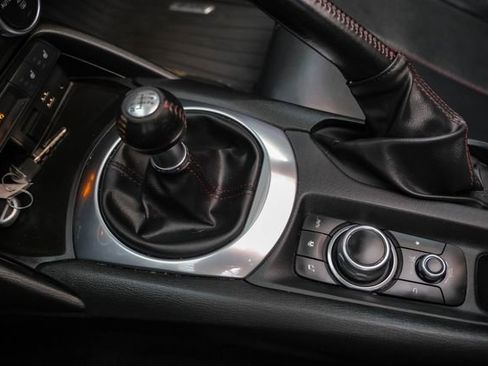 Used 2017 MAZDA MX-5 Miata RF Grand Touring image 27