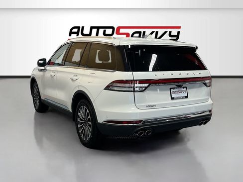 Used 2024 Lincoln Aviator Reserve AWD/4WD image 5