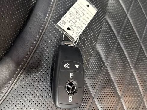 Used 2019 Mercedes-Benz Maybach S 560 4MATIC image 58