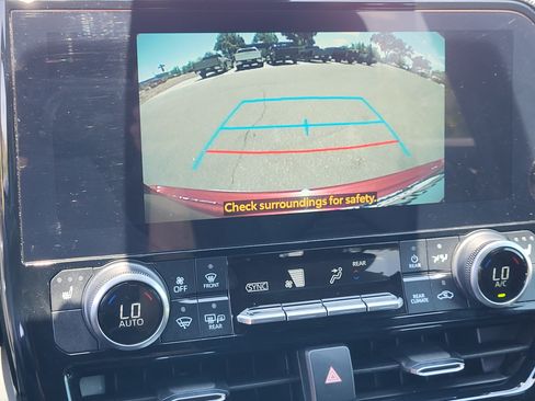 Used 2023 Toyota Highlander XSE AWD/4WD image 17