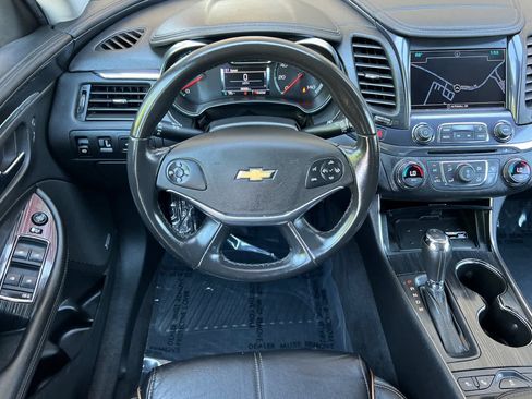 Used 2018 Chevrolet Impala Premier FWD image 15