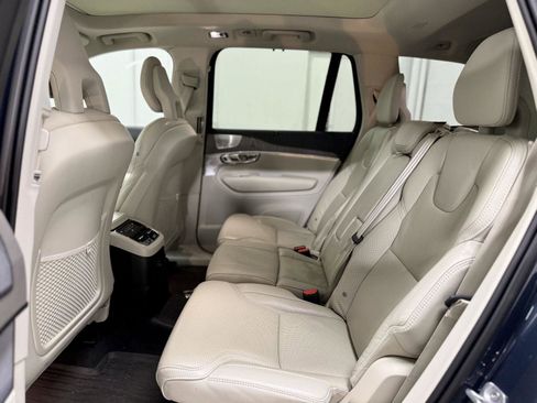Used 2021 Volvo XC90 T8 Inscription w/ Advanced Package image 17
