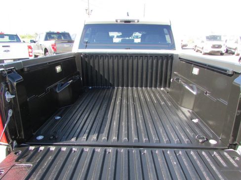 Used 2025 Toyota Tacoma TRD Off-Road image 13