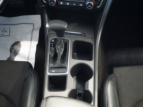 Used 2019 Kia Optima S image 31