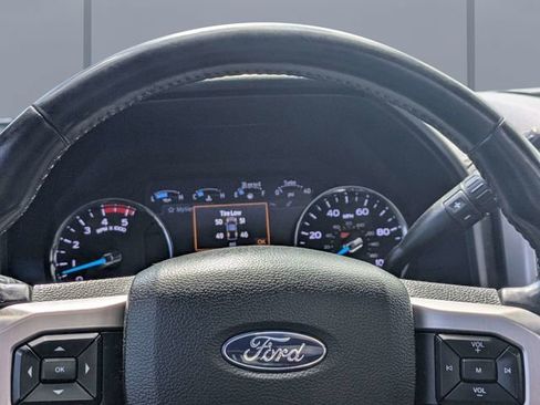 Used 2020 Ford F250 Platinum w/ FX4 Off-Road Package image 30