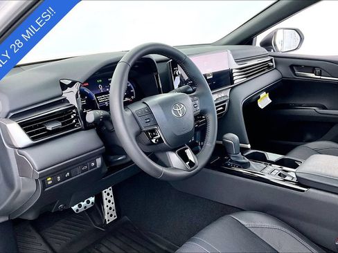 Used 2026 Toyota Camry XSE FWD image 15