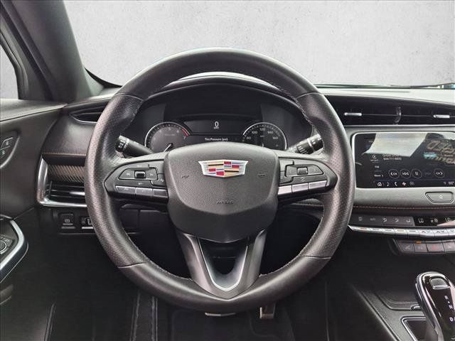 Used 2022 Cadillac XT4 Sport w/ Enhanced Visibility Package FWD image 15