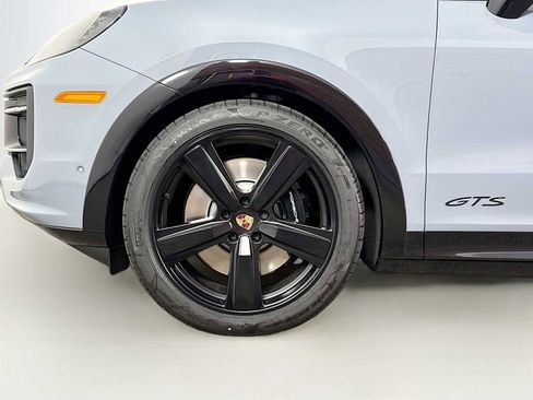 New 2025 Porsche Cayenne GTS image 34