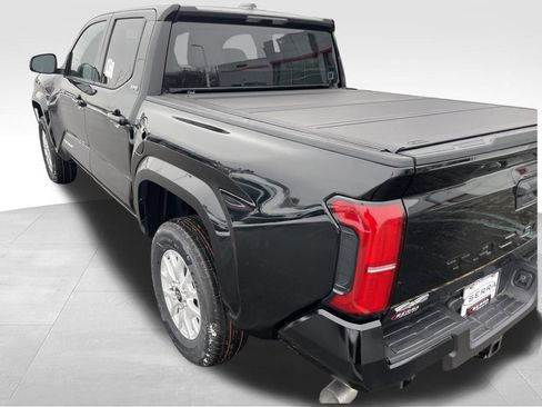 New 2026 Toyota Tacoma SR5 image 8