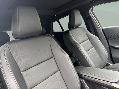 Used 2025 BMW X2 xDrive28i image 23