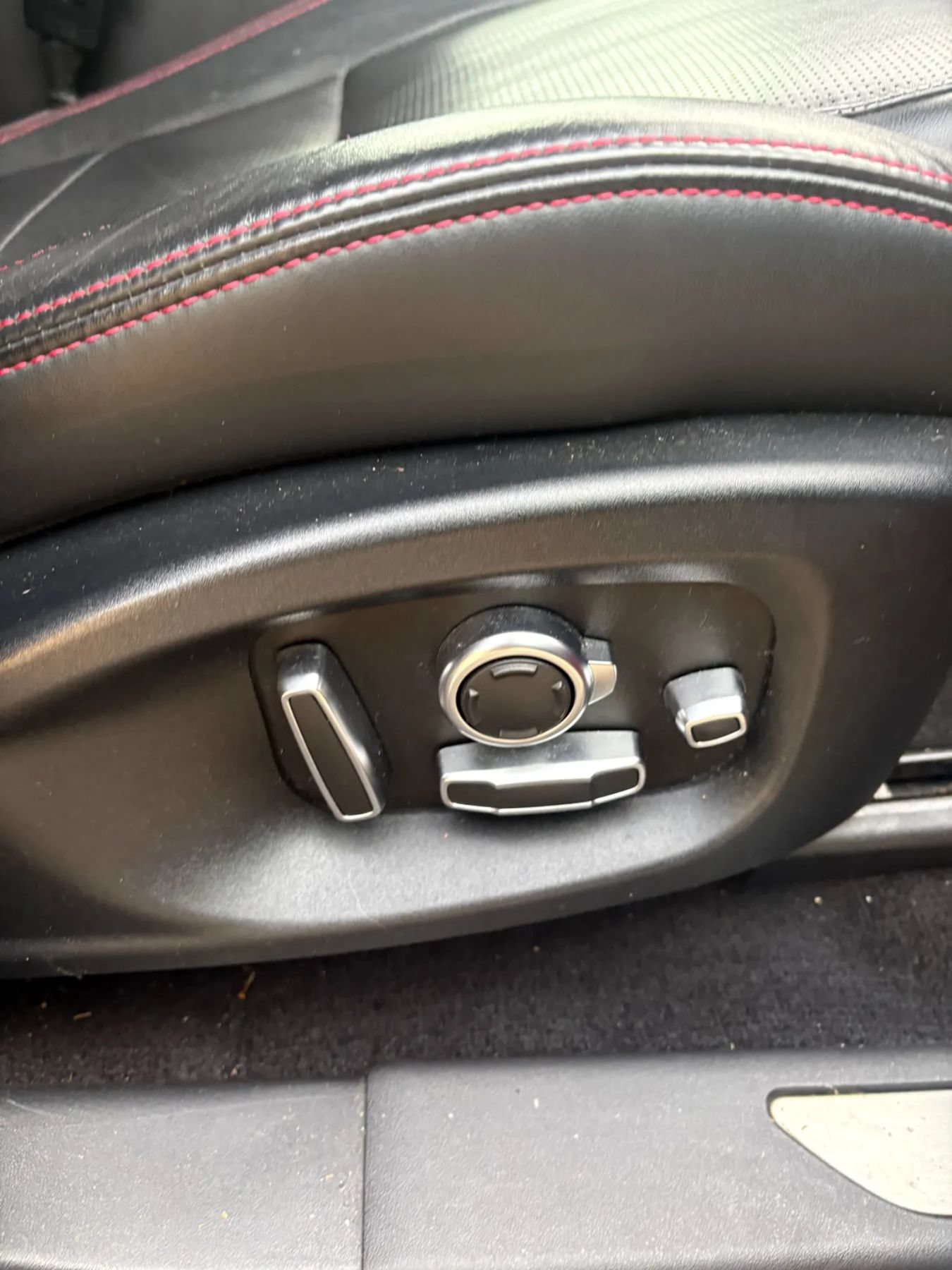 Used 2018 Jaguar E-PACE First Edition AWD/4WD image 32