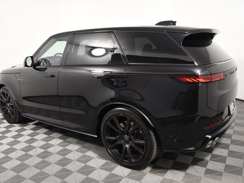 Used 2024 Land Rover Range Rover Sport AWD/4WD image 3