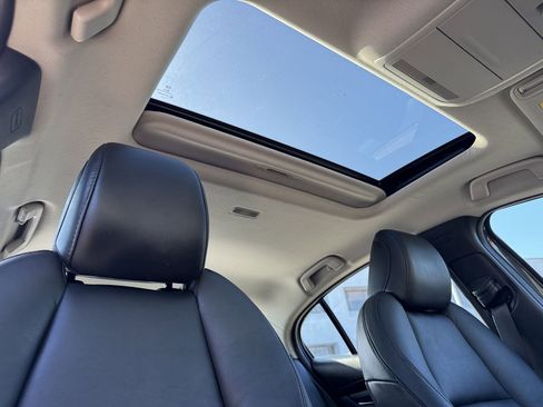 Used 2024 MAZDA MAZDA3 s image 15