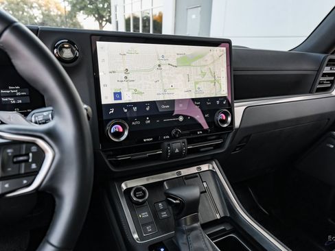 Used 2025 Lexus GX 550 image 44