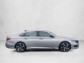 Used 2022 Honda Accord Sport video 4