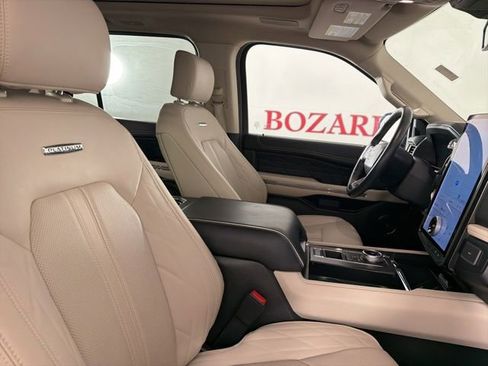 Used 2023 Ford Expedition Max Platinum RWD image 16