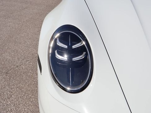 Certified 2025 Porsche 911 Carrera T RWD image 14