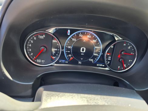 Used 2022 GMC Terrain Denali w/ Denali Premium Package AWD/4WD image 8