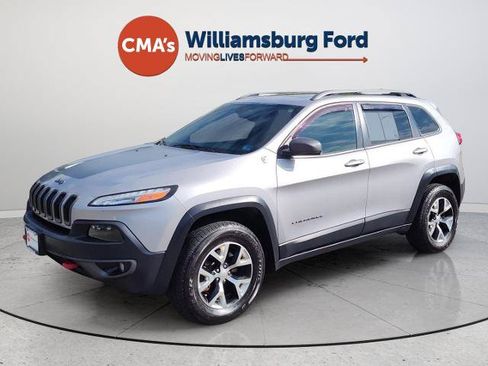 Used 2018 Jeep Cherokee Trailhawk w/ Comfort/Convenience Group AWD/4WD image 1