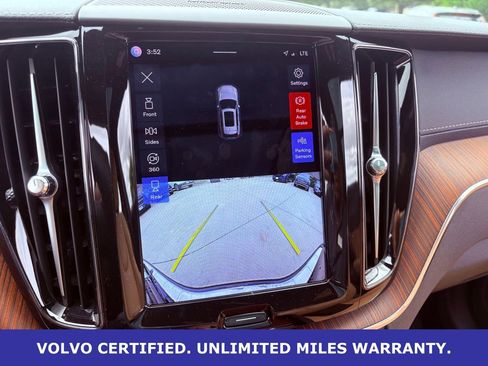 Certified 2023 Volvo XC60 B5 Ultimate w/ Climate Package FWD image 20