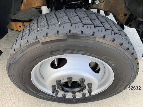 Used 2016 Ford F450 XL w/ Power Equipment Group RWD image 21
