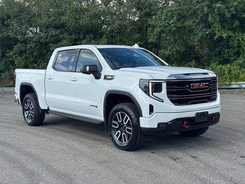 Used 2022 GMC Sierra 1500 AT4 w/ AT4 Preferred Package AWD/4WD image 9