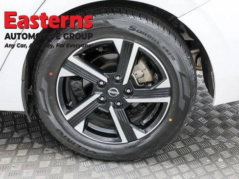 Used 2024 Nissan Sentra SV image 33