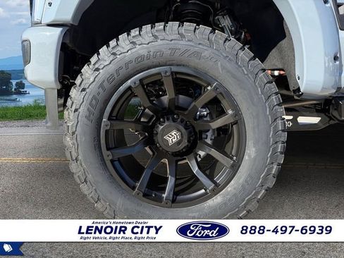 New 2026 Ford F250 Lariat w/ Black Appearance Package AWD/4WD image 9
