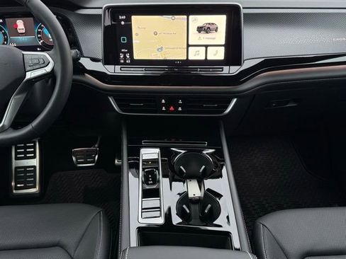 New 2026 Volkswagen Atlas Cross Sport SEL R-Line image 15