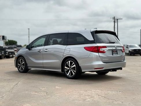 Used 2020 Honda Odyssey Elite image 6