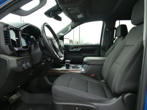 Certified 2023 Chevrolet Silverado 1500 RST w/ Z71 Off-Road Package AWD/4WD image 22