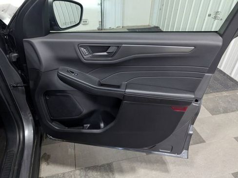 Used 2025 Ford Escape Active image 26