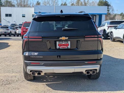 New 2026 Chevrolet Traverse LT w/ Sun and Wheel Package image 3