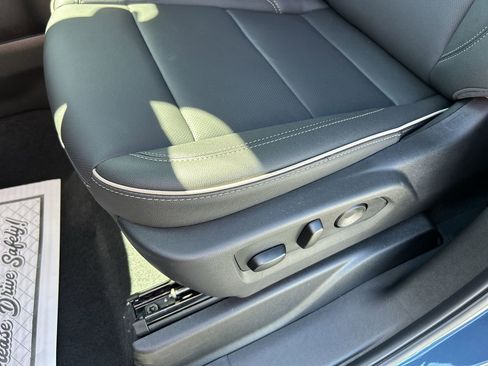 New 2026 Chevrolet Suburban Premier AWD/4WD image 24