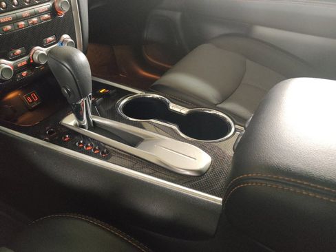 Used 2019 Nissan Pathfinder SL FWD image 26