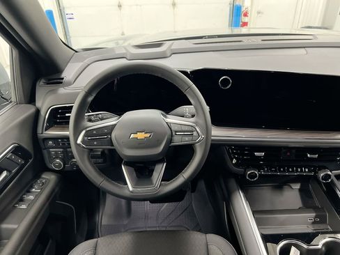 New 2026 Chevrolet Suburban LS AWD/4WD image 11