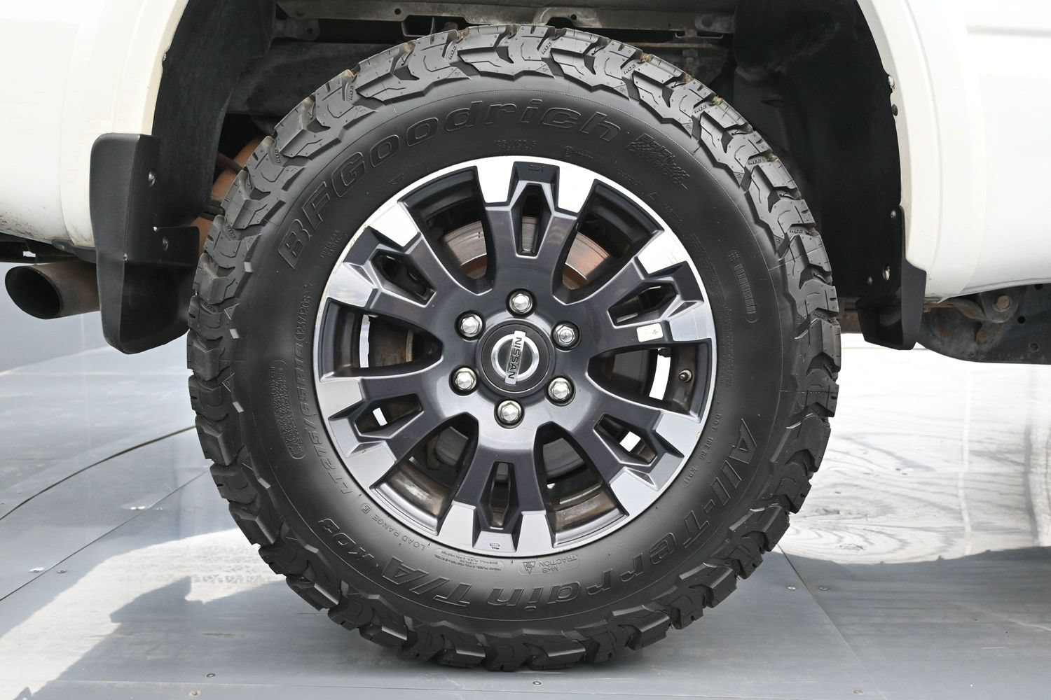 Used 2018 Nissan Titan PRO-4X w/ Pro-4x Utility Package AWD/4WD image 18