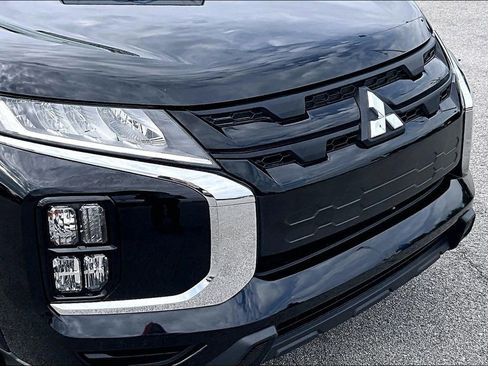 Used 2021 Mitsubishi Outlander Sport LE AWD/4WD image 29